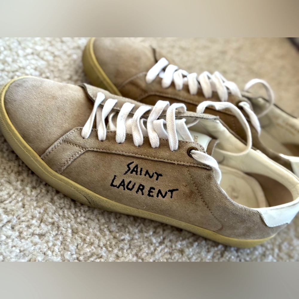 Saint Laurent Court Classic